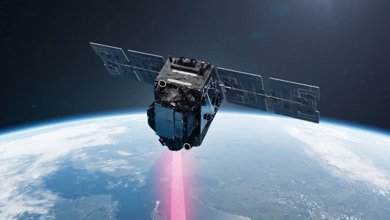 Der Satellit der ESA-Mission FLEX - beobachtet aus dem All die Photosynthese der Vegetation auf der Erde und soll helfen, die Auswirkungen des Klimawandels auf die Pflanzen besser zu verstehen. © Abbildung: ESA / CC BY-SA IGO 3.0 Der Satellit der ESA-Mission FLEX - beobachtet aus dem All die Photosynthese der Vegetation auf der Erde und soll helfen, die Auswirkungen des Klimawandels auf die Pflanzen besser zu verstehen. © Abbildung: ESA / CC BY-SA IGO 3.0