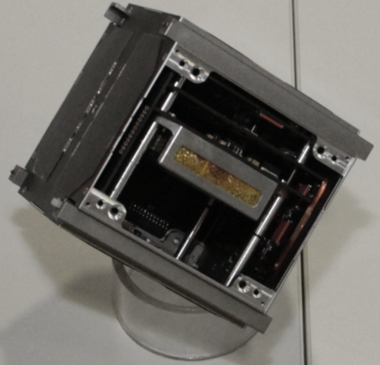 CubeSat–Würfel mit 10 cm Kantenlänge (Quelle: ZfT) 